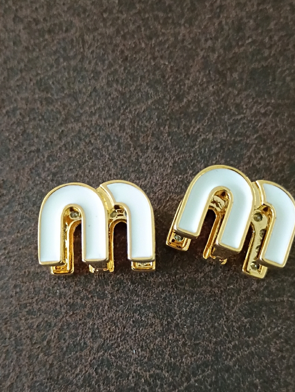 New Fashion Jewelry White Enamel & Gold 'M' Stud Earrings